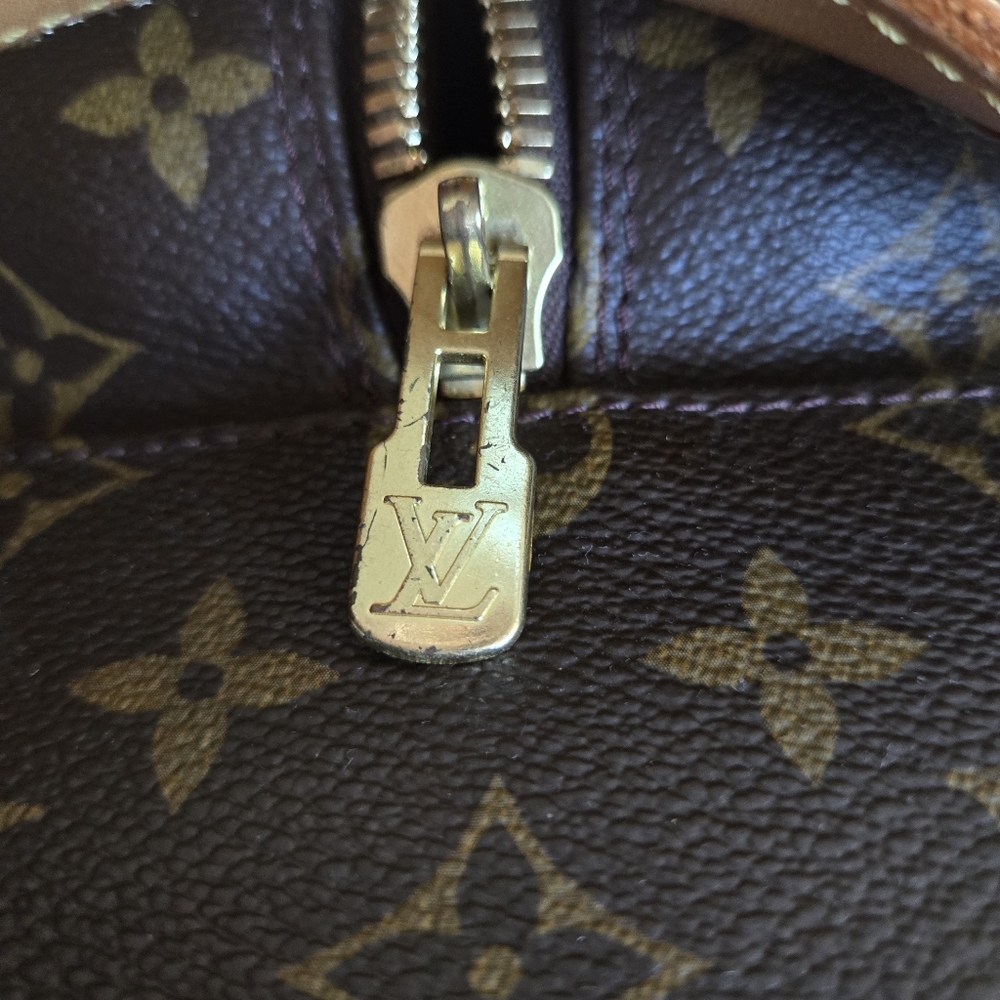 Louis Vuitton Eole 50 Monogram Carry-on Luggage - Picture 8 of 16